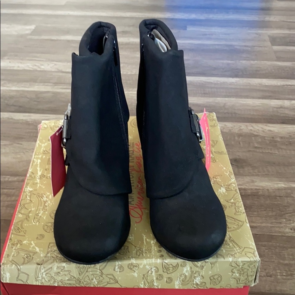COPY - American Rag Booties - Picture 2 of 5
